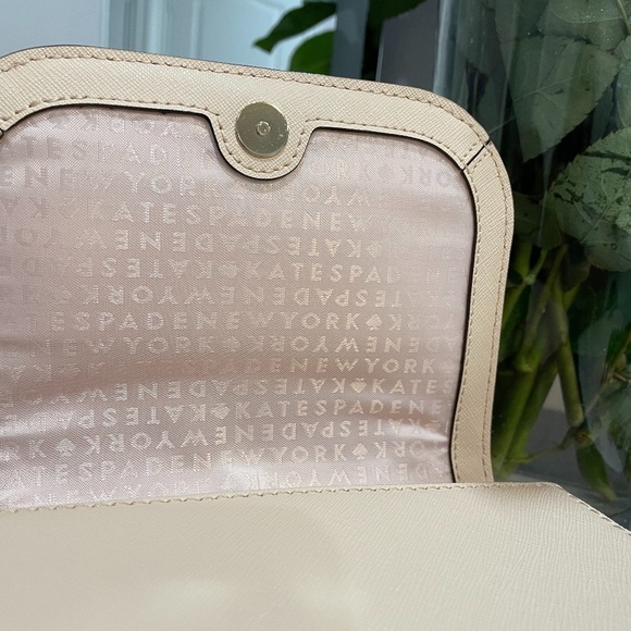 NWT Kate Spade Carsen Crossbody Hang bag in Pink - Picture 4 of 5